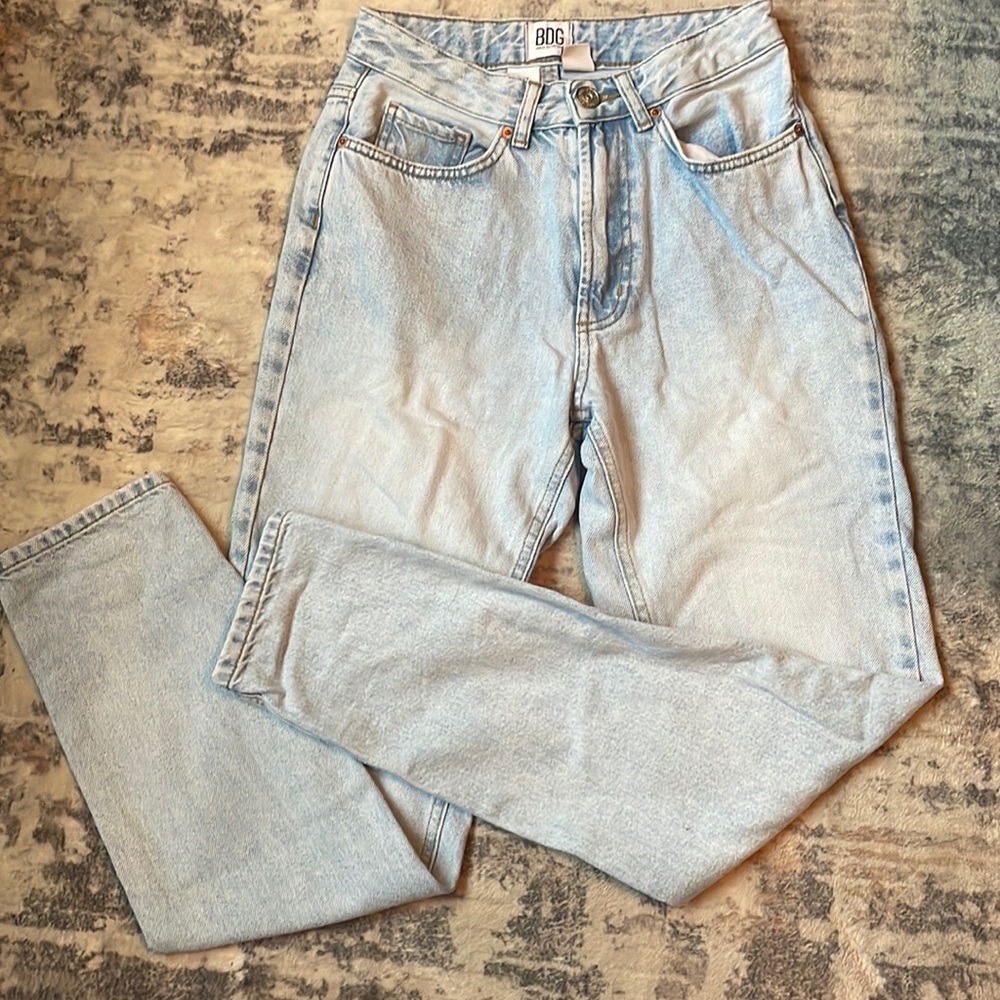 Urban Outfitters BDG mom jeans size W24
